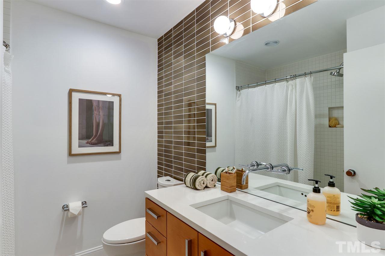 3200 Doubleday Place - Modernist Home of the Month at Hillman Real Estate Group Bathroom